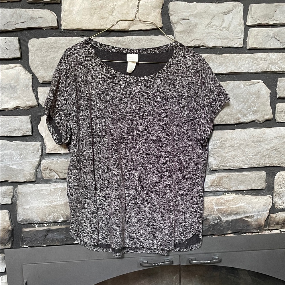 H&M Elegant Black and Cream Women's Top